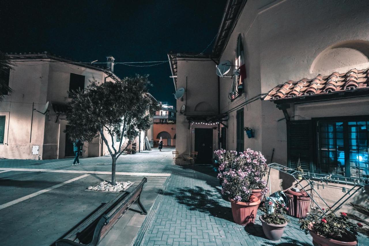 Roma Al Mare! Le Comete Del Borghetto Lido di Ostia Exterior photo