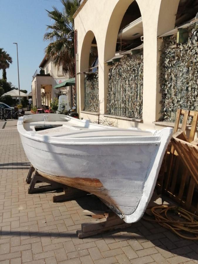 Roma Al Mare! Le Comete Del Borghetto Lido di Ostia Exterior photo